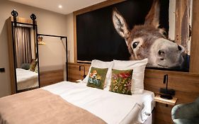 Hotel Tonburg